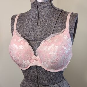 Victoria's Secret Pink and White Lace Bra